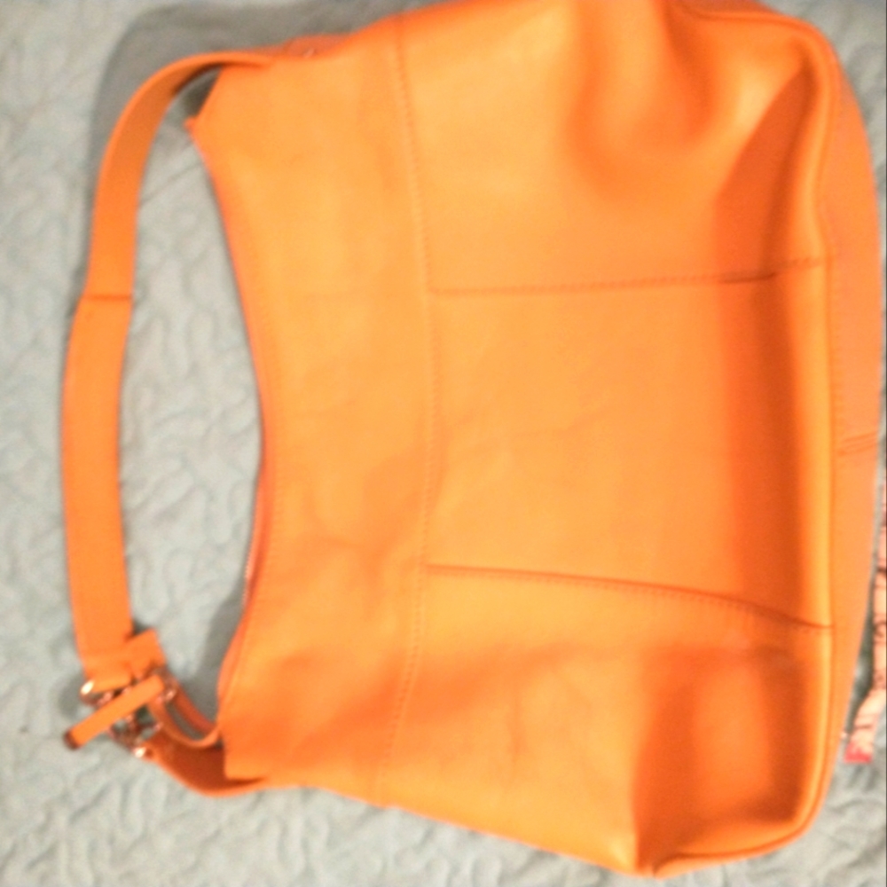 Kate Spade - Picture 3 of 5